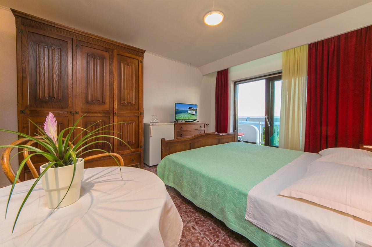 Adria Brela Apartments Dış mekan fotoğraf