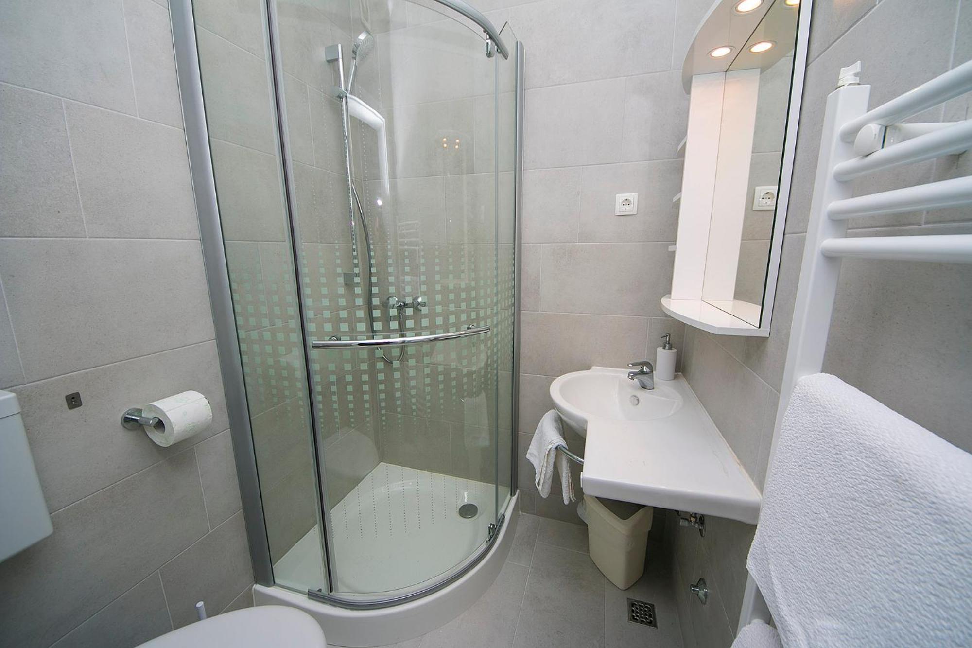 Adria Brela Apartments Oda fotoğraf